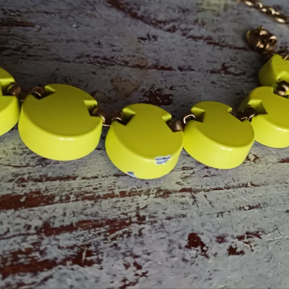 Vintage J. Crew Chain Bezel Citrine Brulee ,neon Green , Rhinestones Necklace - Picture 6 of 8